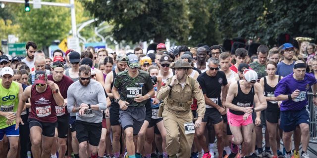 Runners at 2023 Canada Army Run Starting Line